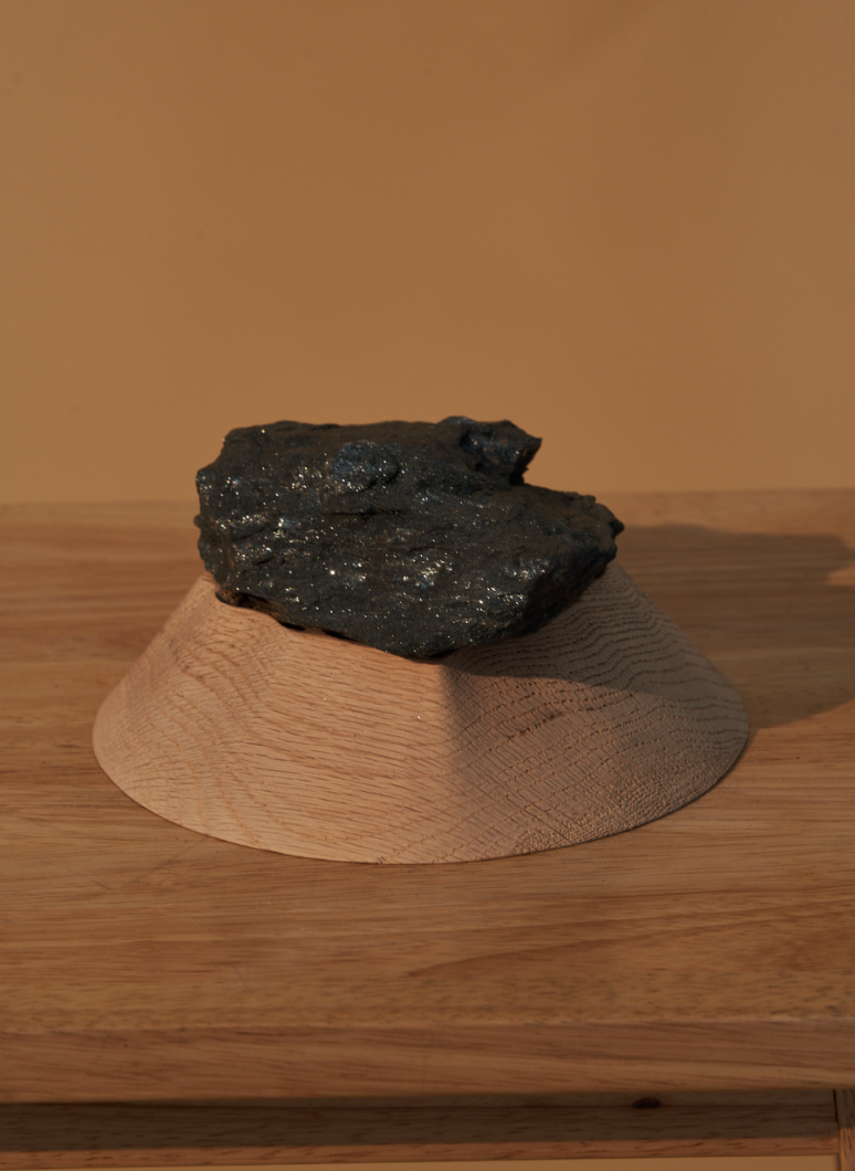 al_Stone Tray오크 + 반짝이는 광물